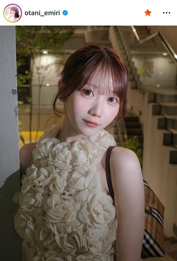 【写真】「母の誕生日」の新しい一面…=LOVE・大谷映美里、両親が撮る美肩眩しい姿