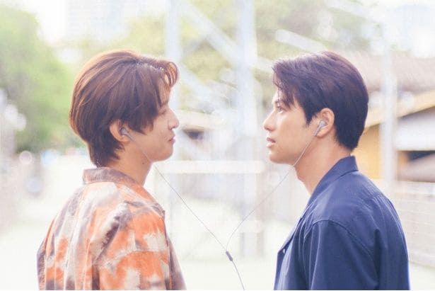 森崎ウィンとSnow Man・向井康二がW主演する映画「(LOVE SONG)」の復活上演が決定
