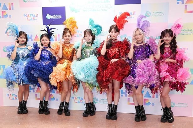 日本武道館公演2日目の開演前に囲み取材に応じたCANDY TUNE