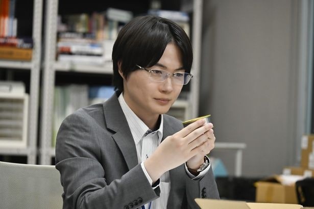 神木隆之介“木島”のもとに北村匠海“朝野”らのサバ缶の保存検査結果が到着　自らも官能検査を行う＜サバ缶、宇宙へ行く＞