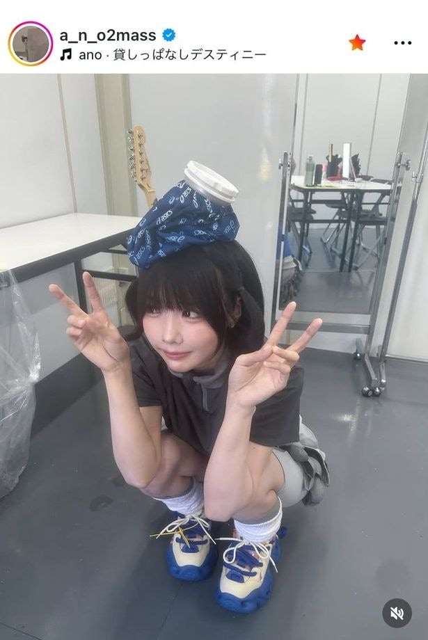 【写真】あの、楽屋でしゃがみ込む「ラフすぎる」オフショット