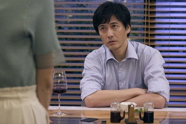 【写真】慧(高杉真宙)とあゆみ(木南晴夏)が抱き合う姿を目撃した渉(中村俊介)