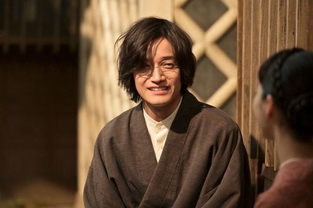 <明日の風、薫る>佐野晶哉“シマケン”らを招き見上愛“りん”の家で食事会を開催…林裕太“槇村”の突然の行動に皆が驚く