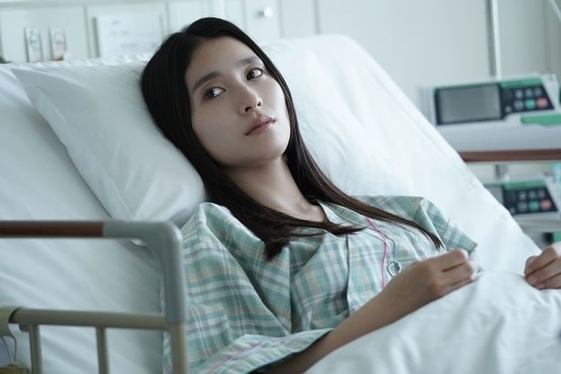 桃子(土屋太鳳)は蕾(佐藤勝利)からの婚約指輪で一命をとりとめる