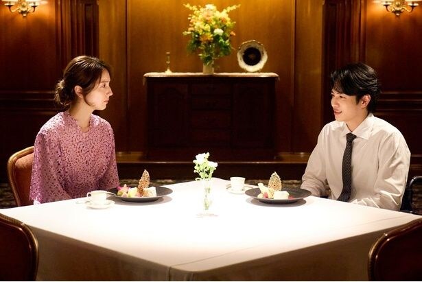 ミンソク(志尊淳)は桃子(仁村紗和)に別れを告げる