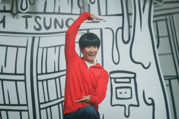 Snow Man向井康二がAぇ! groupら主演「おそ松さん」に“旧・おそ松”役で登場「懐かしい気持ちになりました!」