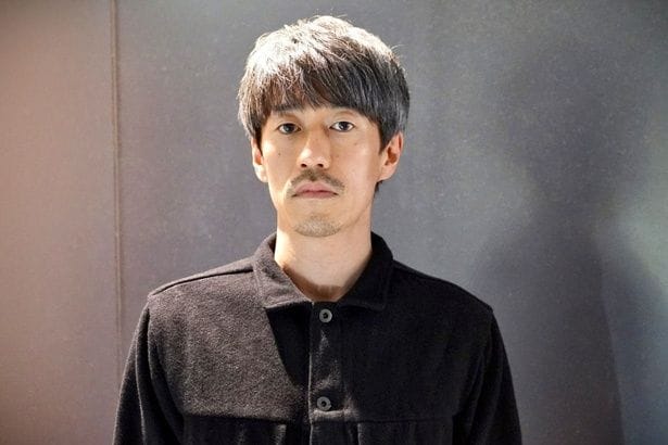 夙川アトムは「野瀬化粧品」の秘書役に決定