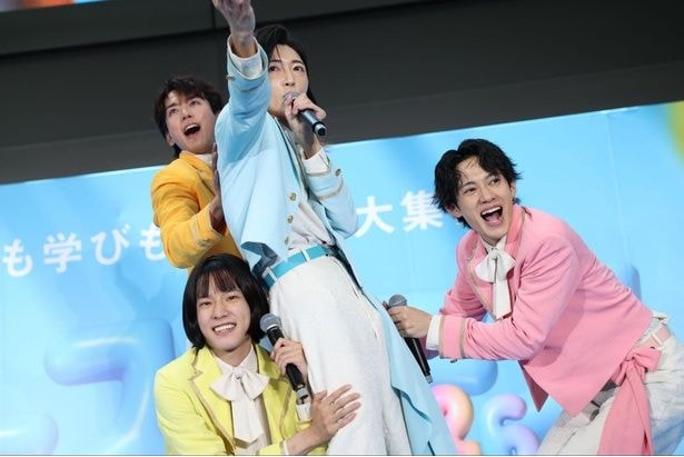 モナキ・じん、小児ぜんそくでの入院を思い返し「ささやかながら恩返しできたことが本当にうれしい」と看護師たちにエール