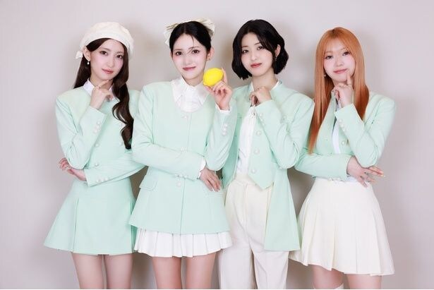 IS:SUE(写真左からRIN、NANO、YUUKI、RINO)