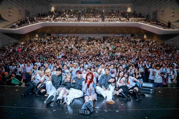 アイナ・ジ・エンド、「AiNA THE END LIVE TOUR 2026 - PICNIC -」国内初日・大宮公演より