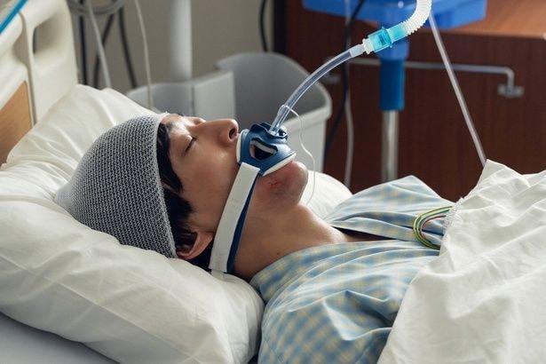 哲也(浅香航大)は自殺未遂をはかるが一命をとりとめる