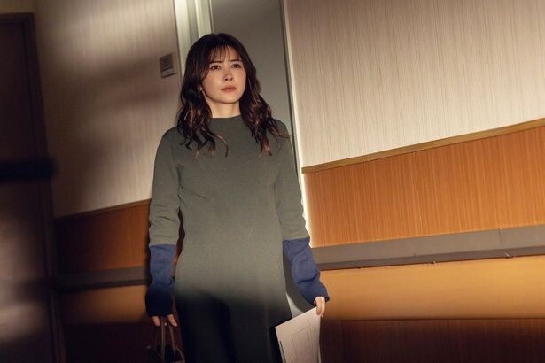 アサ(宮澤エマ)、哲也(浅香航大)との離婚が成立する
