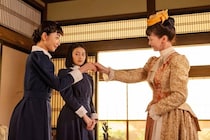 ＜明日の風、薫る＞見上愛“りん”と上坂樹里“直美”、ついに看護婦養成所の卒業式を迎える