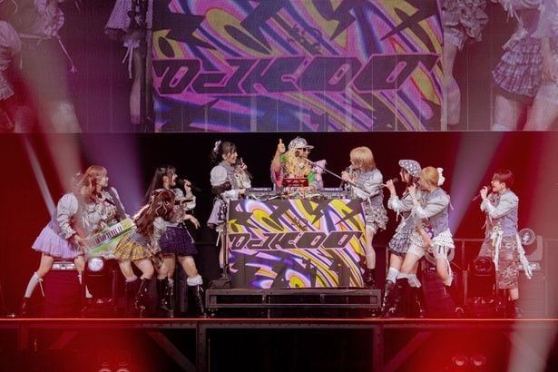 ツアー「BEYOOOOONDS CONCERT 2026 SPRING [HIGH! TENSION BEYOSCOOOOOPE]」横浜アリーナ公演より