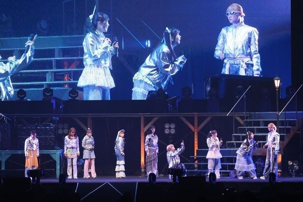 ツアー「BEYOOOOONDS CONCERT 2026 SPRING [HIGH! TENSION BEYOSCOOOOOPE]」横浜アリーナ公演より