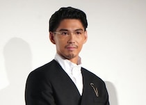 賀来賢人「正義感がスゴい」、“身近な人を守る意識”の強さを明かす＜突然ですが占ってもいいですか？＞
