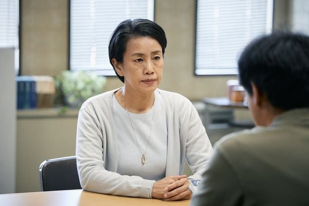 事件をめぐる捜査だけでなく、田鎖兄弟の心をも翻弄した小夜子(渡辺真起子)