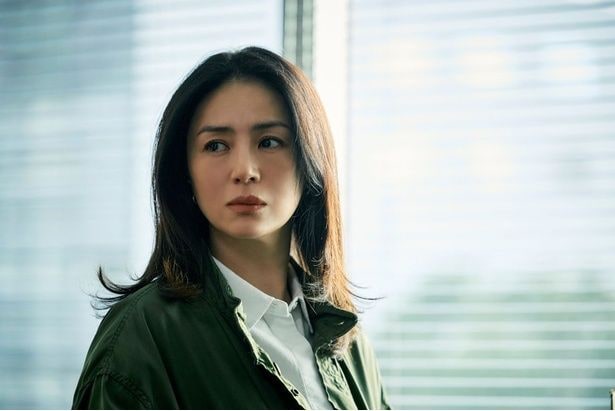 晴子(井川遥)は何を隠しているのだろうか…