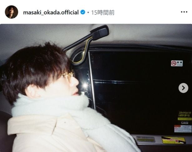 【写真】「6月ですが、僕は厚着です。嘘です。」…岡田将生、ベージュのアウターにふんわりとしたマフラーを纏う姿