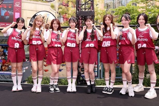 AKB48 18期生が「川崎ブレイブサンダース × AKB48 ウォールアートプロジェクト」特別イベントに出演