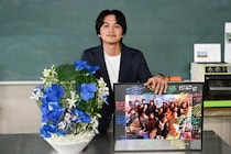 北村匠海がクランクアップ　生徒たちのサプライズに「ありがとう！予想はしていたんですけどね(笑)」＜サバ缶、宇宙へ行く＞