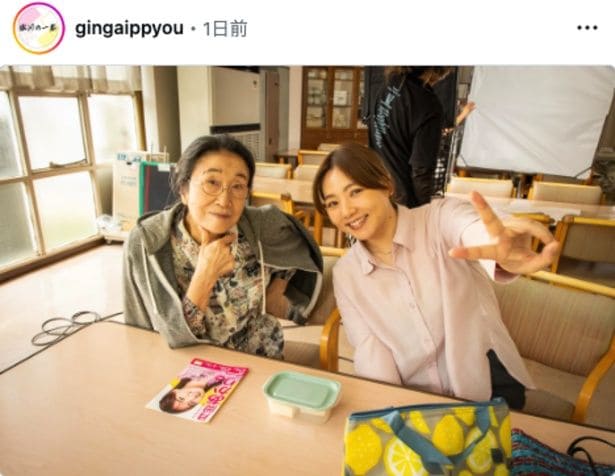 【写真】野呂佳代＆木野花の和やかな雰囲気のツーショット