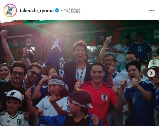 【写真】竹内涼真、「FIFAワールドカップ2026」の熱気を感じられる“アツい”1枚