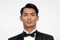 槙野智章、竹内涼真＆柿谷曜一郎＆井桁弘恵らとW杯スタジアムでの集合写真を公開　「メディア組もONE TEAMですね」と反響