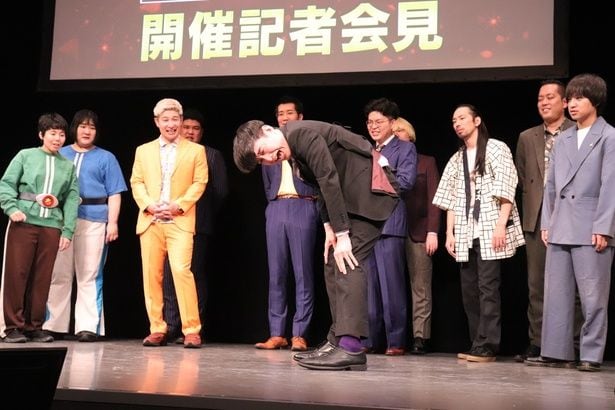 “逃げろ!納め”後に魂の叫びを見せためぞん・吉野おいなり君の背後で、何やら企む人物が…