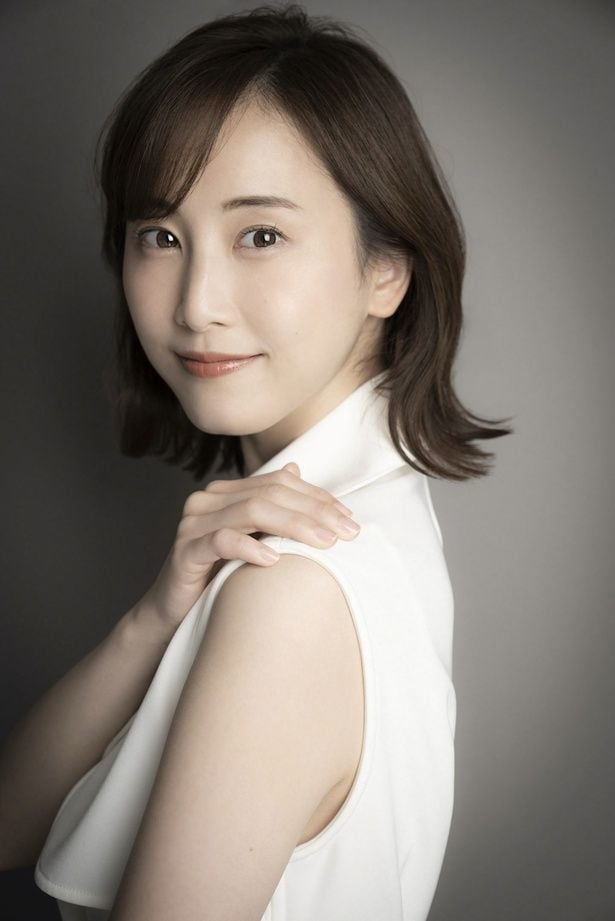 夜ドラ「青の花 器の森」主演を務める松井玲奈
