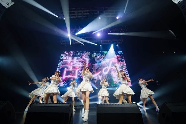 ツインプラネット×HEROINESのアイドルグループ・フルコースが1stワンマンを開催
