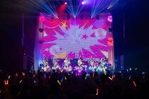 Honey Devil、ツアーファイナルで新曲＆3周年ワンマンをサプライズ発表　自身最大規模のZepp公演で涙