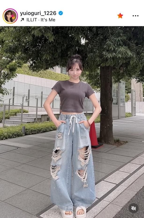 【写真】“美脚”がジーパンで炸裂…AKB48・小栗有以、カジュアル姿