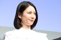 松下奈緒、鮮やかなピンクパンツ姿に反響「奈緒さん、カッコいい」　勝村政信との共演にも喜び
