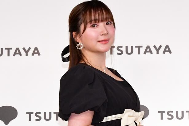 写真集の発売記念イベントを行った伊藤彩沙