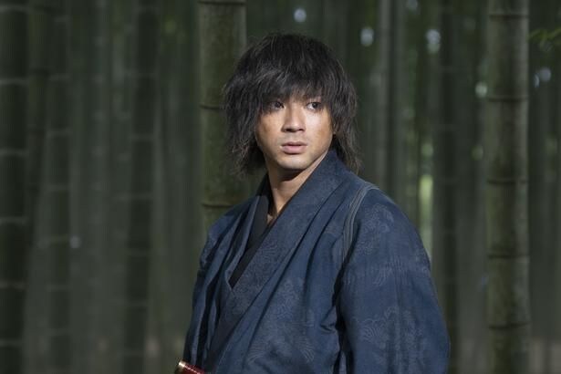 幾多の戦いや立場の変化によって、土方(山田裕貴)の剣は大きく変化していく