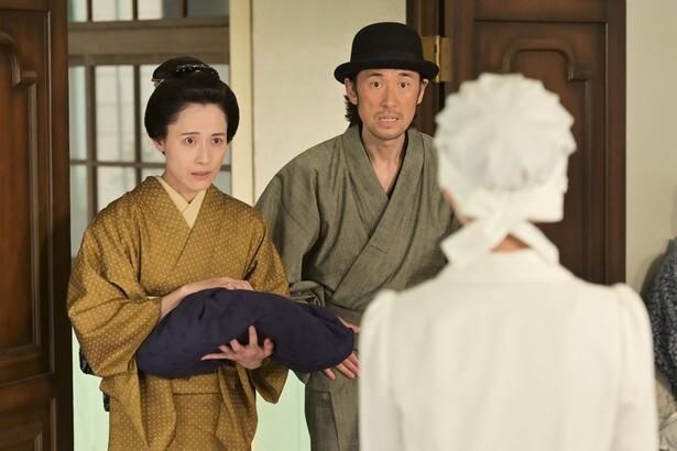 ヒデ(池田朱那)が担当することになった入院患者・山本(本田大輔)