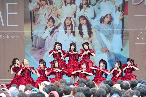 12th両A面シングル「愛くださいませ/ここでファーストキッス」発売記念スペシャルリリースイベントより