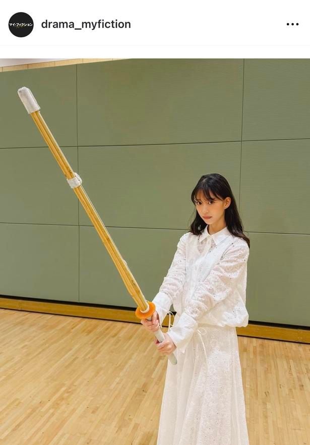 【写真】森川葵、真っ白なレースの服を着て竹刀を構える姿に反響