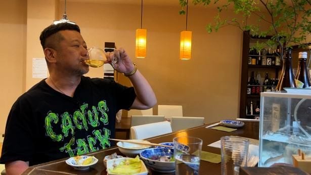 ケンドーコバヤシが旬な食材を使った絶品料理に上機嫌