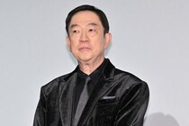 坂東彌十郎、ドラマ内では見られない“リラックスした笑顔”に「うれしい」「撮影お疲れ様でした」の声＜銀河の一票＞