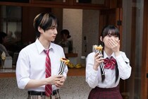 尾崎匠海“愁斗”初登場に「爽やかすぎ」「愛おしい」と反響＜親愛なる夫へ＞