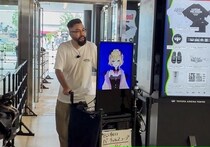 配信者・鈴木ノリアキ＆VTuber・胡桃のあが大型リアルイベントに潜入　“ゲームな現場”に突撃する新番組がＢＳ朝日で放送