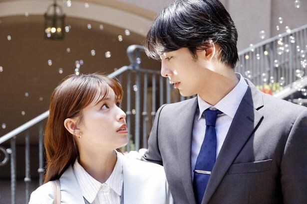 匂いで心が読めるゆいかれん“彩芽”は、ひょんなことから同期の藤林泰也“宮嶋”が自分を溺愛している本心を知る＜ドライな同期の溺愛癖＞