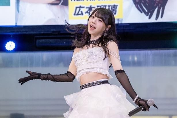 OCHA NORMA 6thシングル「ダントツで愛して/また、あなたに恋焦がれているんだ」リリースイベントより