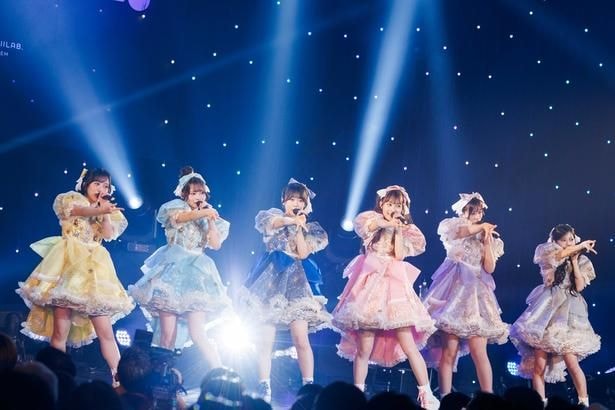 「MORE STAR 1stワンマンライブ『MILKY STAR』」より