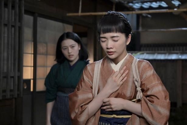 りん(見上愛)、山本(本田大輔)の死から体に異変が起きてしまう