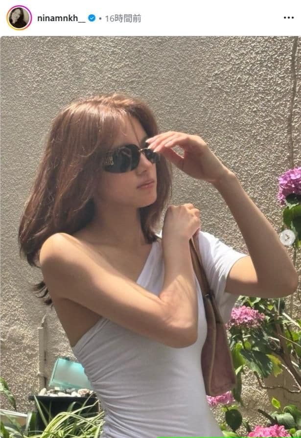 【写真】大人ムードあふれる…NiziU・NINA、サングラス×ワンショルダー風トップスの姿