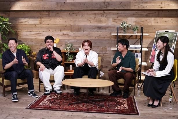 (左から)東野幸治、マヂカルラブリー・村上、Travis Japan・吉澤閑也、アニメーションプロデューサー・梅原翔太、小山内鈴奈(フジテレビアナウンサー)