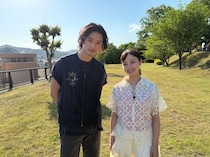 山崎賢人＆橋本環奈、栃木で仲良しダーツ旅　少年の一言に2人が必死のアピール＜笑ってコラえて！＞